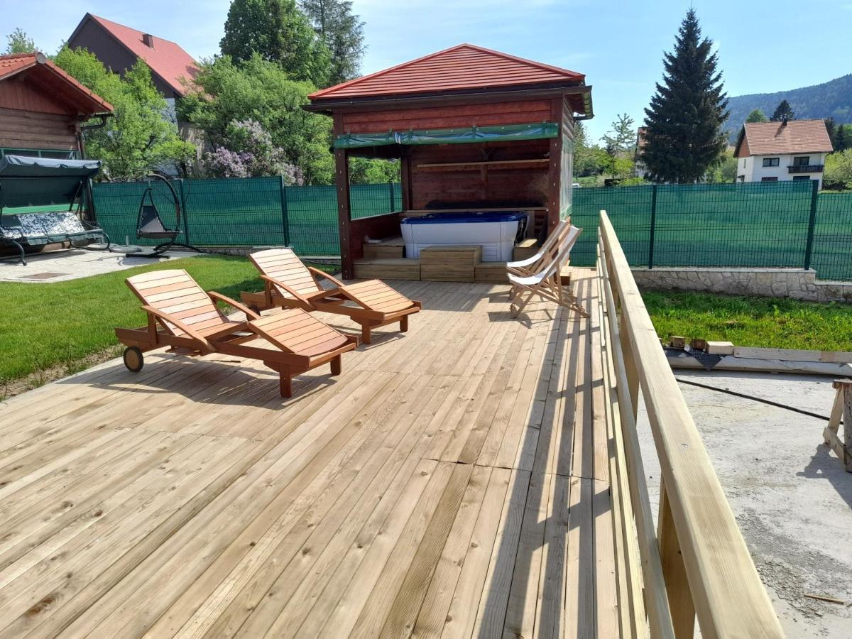 Apartments And Rooms Kod Eli Ravna Gora Zewnętrze zdjęcie
