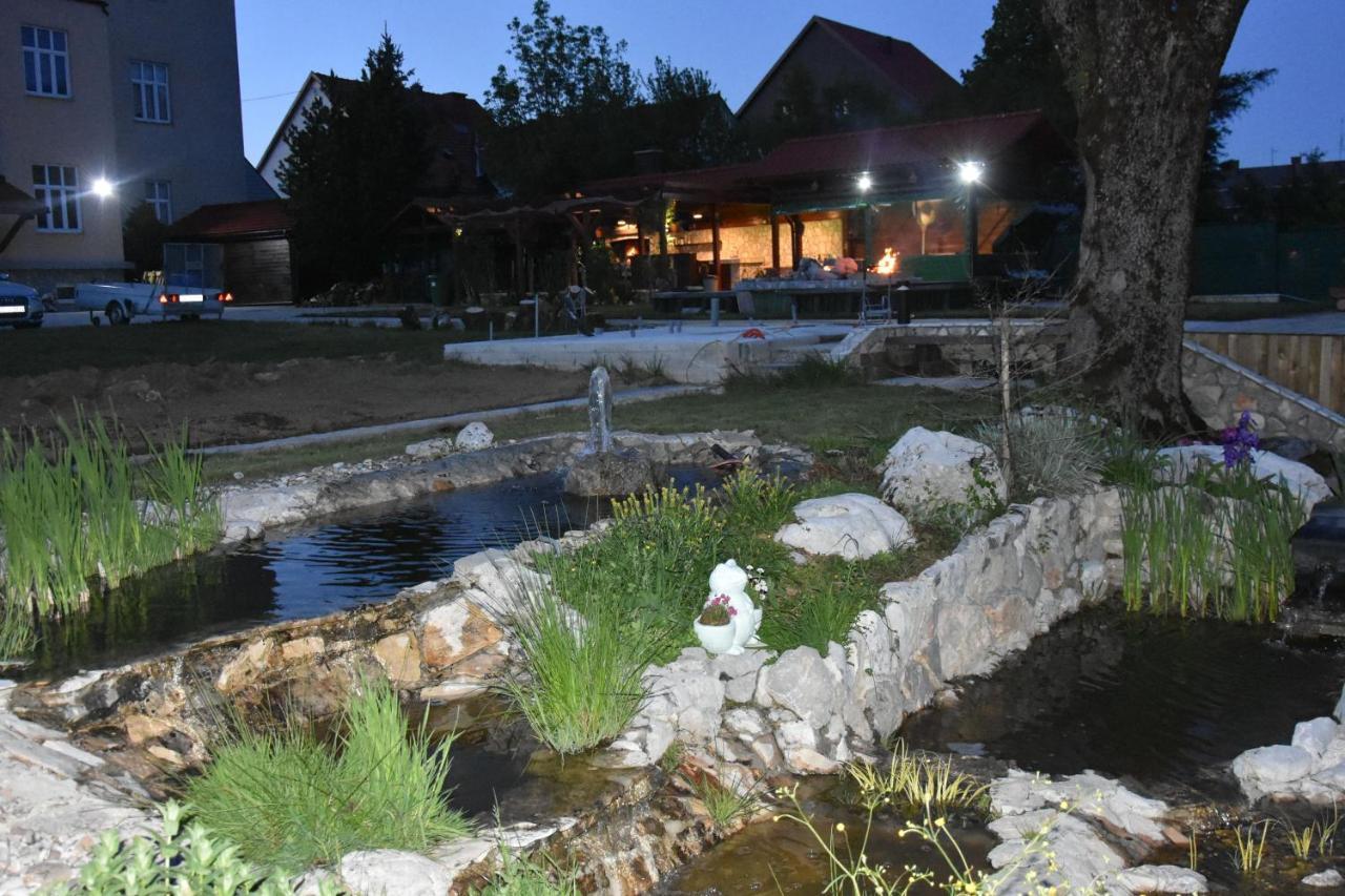 Apartments And Rooms Kod Eli Ravna Gora Zewnętrze zdjęcie