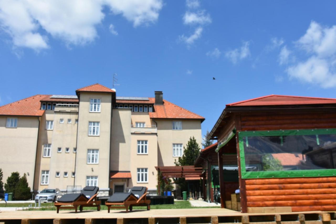 Apartments And Rooms Kod Eli Ravna Gora Zewnętrze zdjęcie